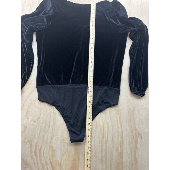 Torrid Velvet Bodysuit Black Sz 0 (12 L) Snap Long Sleeve V Neck Rayon Blouse - Picture 5 of 6